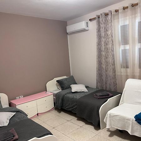 Ptolemaidos Cosy Family Apartment Ларнака Екстериор снимка